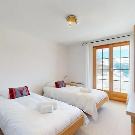 Narnia In & Out 14 Pers *